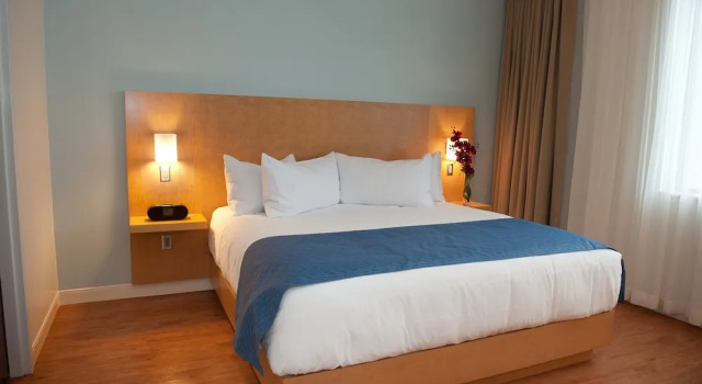 Двухместный люкс The Holman Grand Hotel
