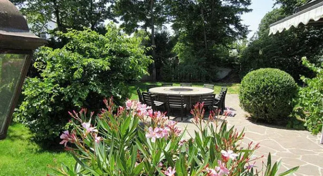 Edelweiss Parkvilla Garni