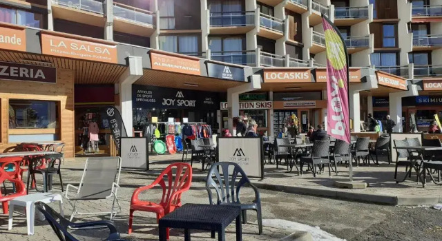 Studio Cabine Villard De Lans Cote 2000, Забронировать Отель Отели Vercors с парковкой, Парковка