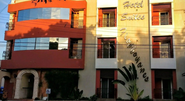 Hotel Suites Flamboyanes