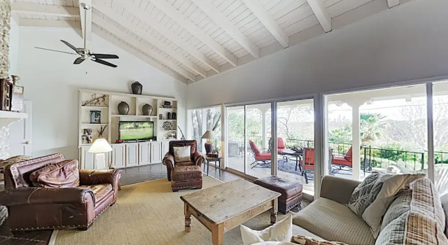 New Listing! West Austin Haven W/ Patio & Views 4 Bedroom Home, Rezerwuj Dom wakacyjny West Lake Hills Teksas