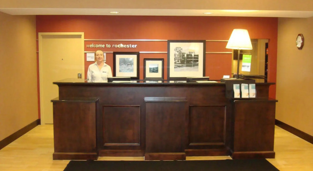Hampton Inn & Suites Rochester-North, Varaa Hotelli Hotellit Minnesota pysäköinnillä, Pysäköinti
