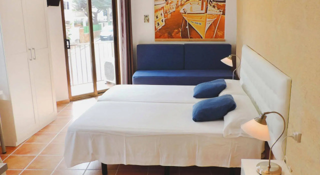 Hostal Marblau Mallorca, Varaa Hotelli Santanyi Mallorca