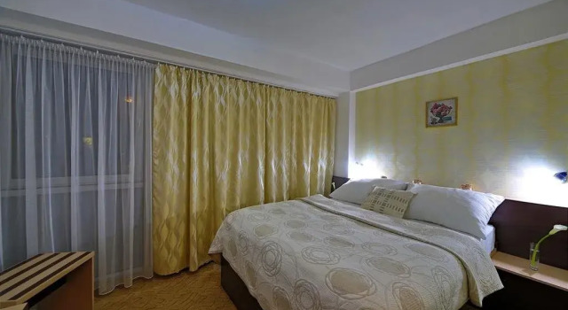 Hotel Šariš, Boek Hotel Hotels in Northeastern Slovakia met parkeren, Parkeren