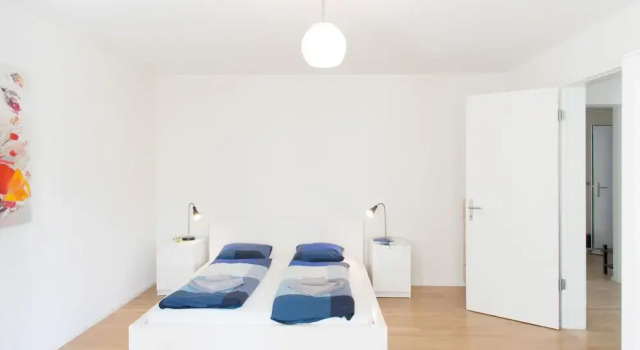 Zh Kreuzplatz I Hitrental Apartment
