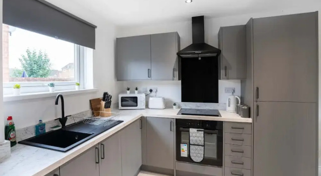 Коттедж 3 Bedroom House-free Parking