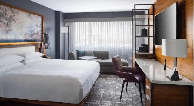 Номер Standard Marriott Greensboro Downtown