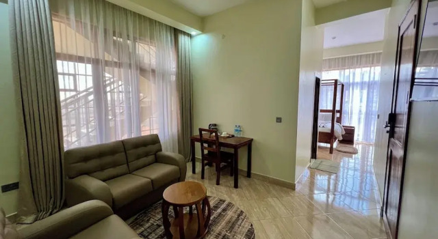Suite Skylark Hotel