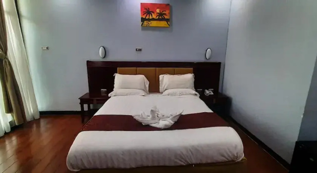 Двухместный номер Deluxe с балконом Abay international Hotel