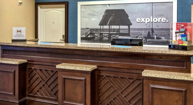 Hampton Inn & Suites Stuart-North, Buchen Sie Hotel Stuart Hutchinson Island