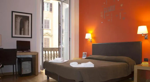 Четырёхместный номер Standard Отель Sky Blue Palace Rome