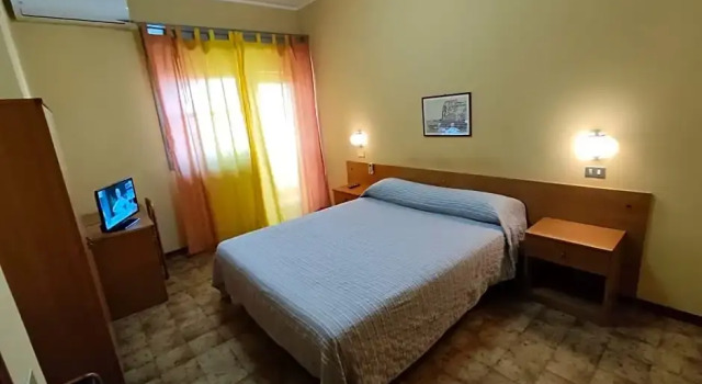 Hotel Il Dollaro, Varaa Hotelli Villa San Giovanni Calabria
