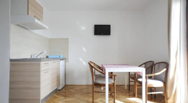 Apartments Deli, Rezerwuj Apartament Hotele w Mulo z parkingiem, Parking