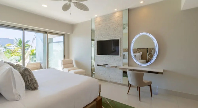Двухместный полулюкс Garza Blanca Resort & Spa Los Cabos