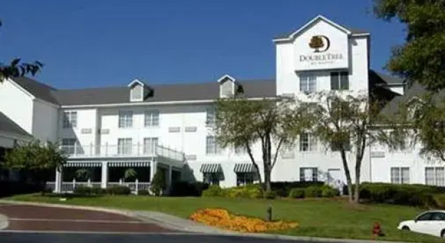 Двухместный номер Standard DoubleTree by Hilton Raleigh Durham Airport at Research Triangle Park