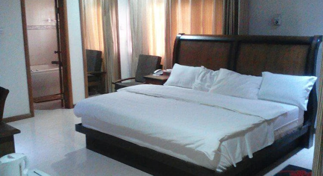 Ponderosa Travel Lodge, Book Hotel Accra Greater Accra