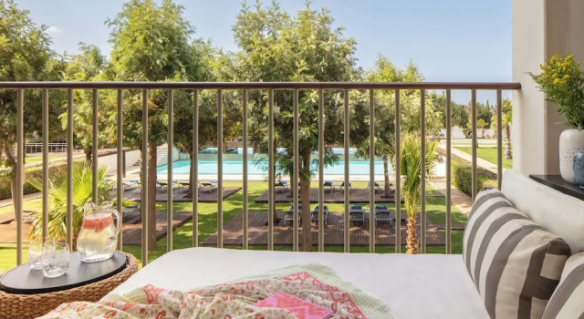 Двухместный номер Deluxe с балконом и с видом на бассейн Victoria Golf Resort and Spa Managed by Accor