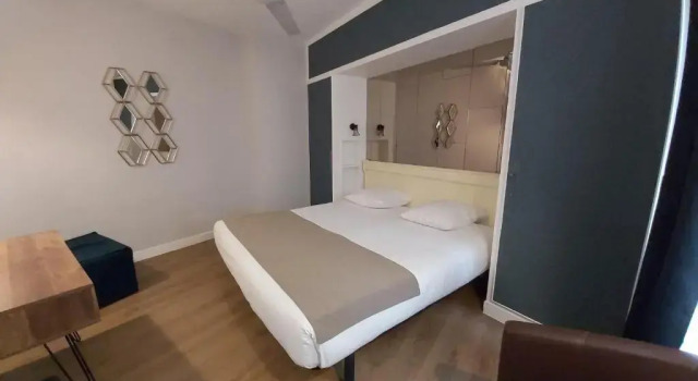 Двухместный номер Superior Отель Eiffel Kensington