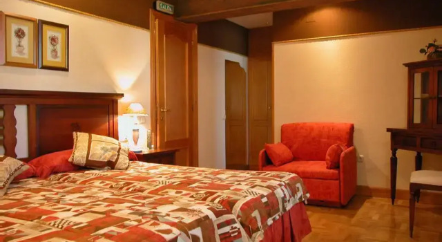Hostal Arostegui, Prenota Hotel Garaioa Irati Forest