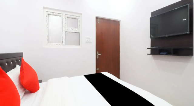 Collection O 77232 A One Inn
