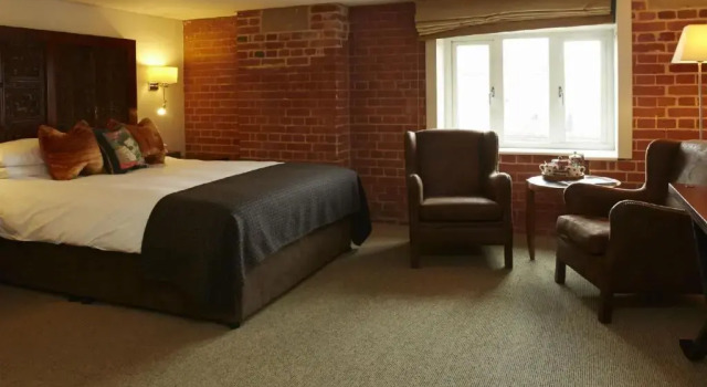 Коттедж Salthouse Harbour Hotel and Spa