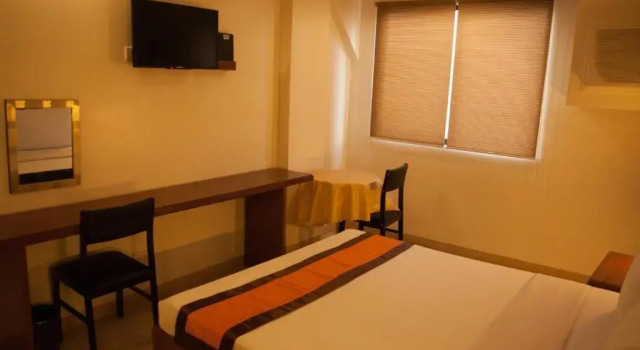 Двухместный номер Standard M Suites Hotel