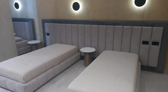 Comfort Suites, Rezerwuj Hotel Golem Tirana County