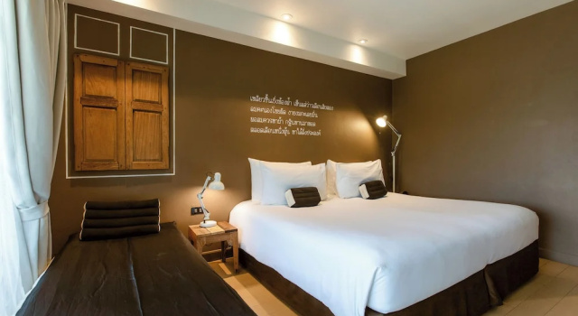 Двухместный номер Deluxe с балконом и с видом на озеро Brown House Hotel