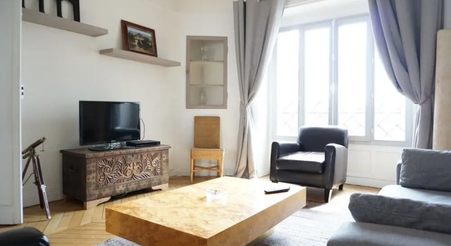Porte Dauphine - 3 pièces - 90 m² - Paris 16, Забронировать Отель Париж Иль-де-Франс, рядом с Порт Дофин