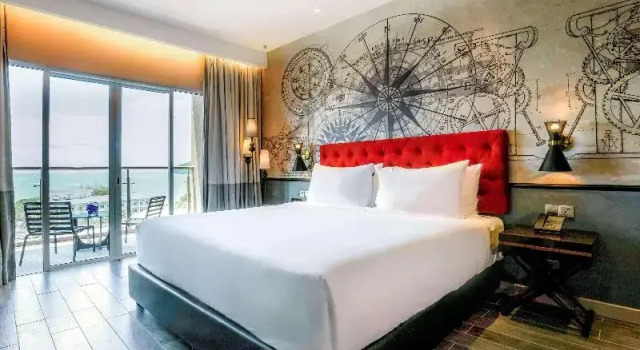 Двухместный люкс Deluxe Mercure Langkawi Pantai Cenang