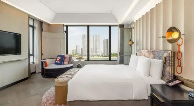 Двухместный номер Premium с видом на озеро Hotel Indigo Xiamen Haicang by IHG