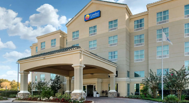 Comfort Inn & Suites Tavares North, 予約 ホテル タベアズ フロリダ州