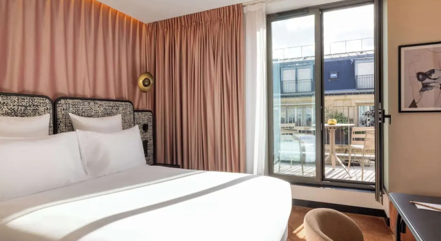 Двухместный номер Deluxe с балконом Hotel Maison Hamelin Paris - Handwritten Collection