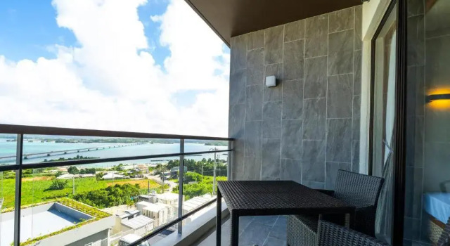 Люкс Away Okinawa Kouri Island Resort