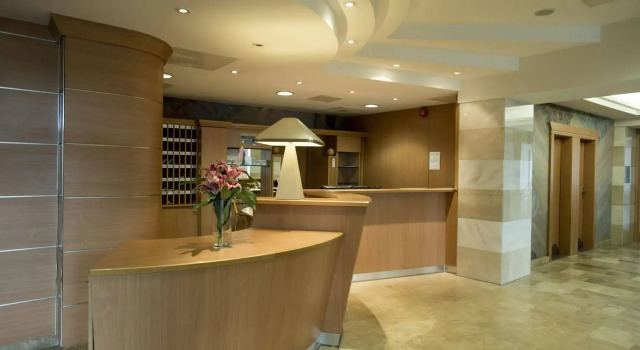 Hotel Marina Port, Reserva ahora Hotel Hoteles en Veszprem con desayuno, Desayunos
