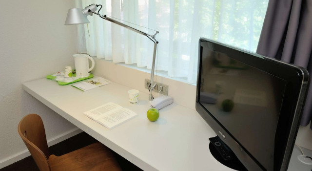 Трёхместный номер Standard Campanile Hotel Beauvais