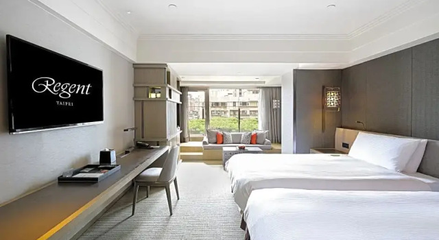 Двухместный номер Premium с балконом Regent Taipei