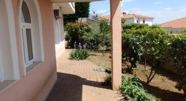 Апартаменты с 2 комнатами с балконом и с видом на море Villa Mihaela