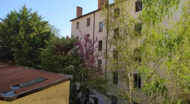 Berge du Rhône, beau studio, proximité immédiate Universités Lyon 2 et Lyon 3, centre Lyon, Забронировать Апартаменты/квартира Лион Rhône, рядом с Cinema and Miniature Museum