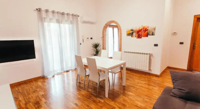 Domus Leonardo-Private Free Parking, Prenota Hotel Hotel a Lazio con parcheggio, Parcheggio