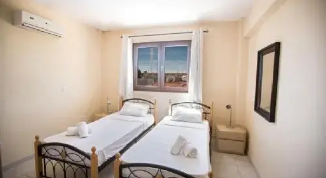 Picture Relaxing in Your Holiday Apartment in Ayia Napa Reading Your Favourite Book, Ayia Napa Apartment 1280, Забронировать Апартаменты/квартира Отели Айия-Напа с парковкой, Парковка