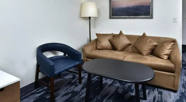 Студия Fairfield Inn & Suites by Marriott Richmond Innsbrook