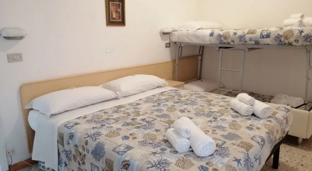 Четырёхместный номер Standard Hotel Alba