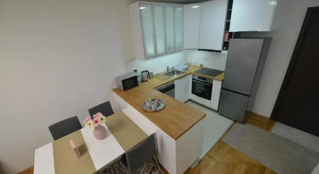 Apartment 54 CITY CENTER - FREE PRIVATE GARAGE, Забронировать Апартаменты/квартира Нови-Сад Воеводина