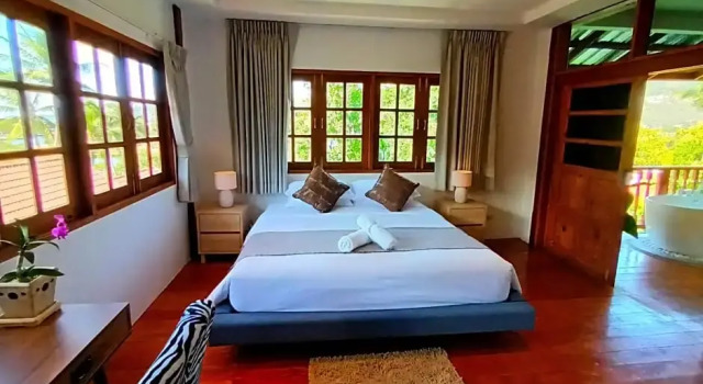 Люкс с видом на бассейн Alpha Gay Resort & Spa - Men Only