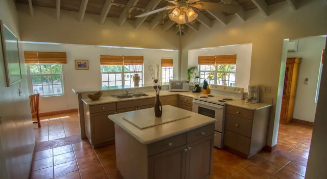 Люкс Deluxe Grace Bay Beach Ocean Villas