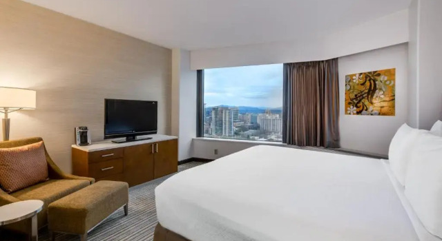 Двухместный номер Crowne Plaza Seattle - No Resort Fee - Newly Renovated IHG Hotel