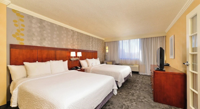 Люкс Courtyard by Marriott Denver Cherry Creek