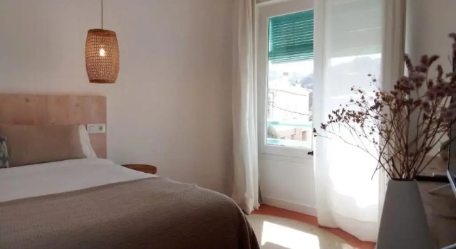 Трёхместный номер Standard Hostal Ses Negres