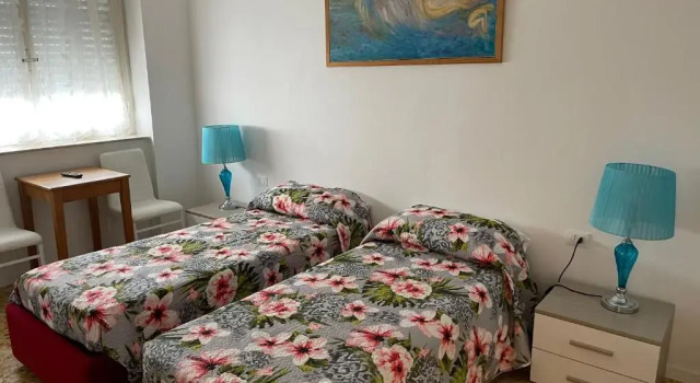 Joys House, Book Hotel Hoteller i Bergamo med morgenmad, Morgenmad